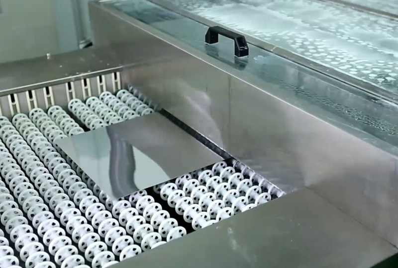 东莞亚凯特金属片材前处理